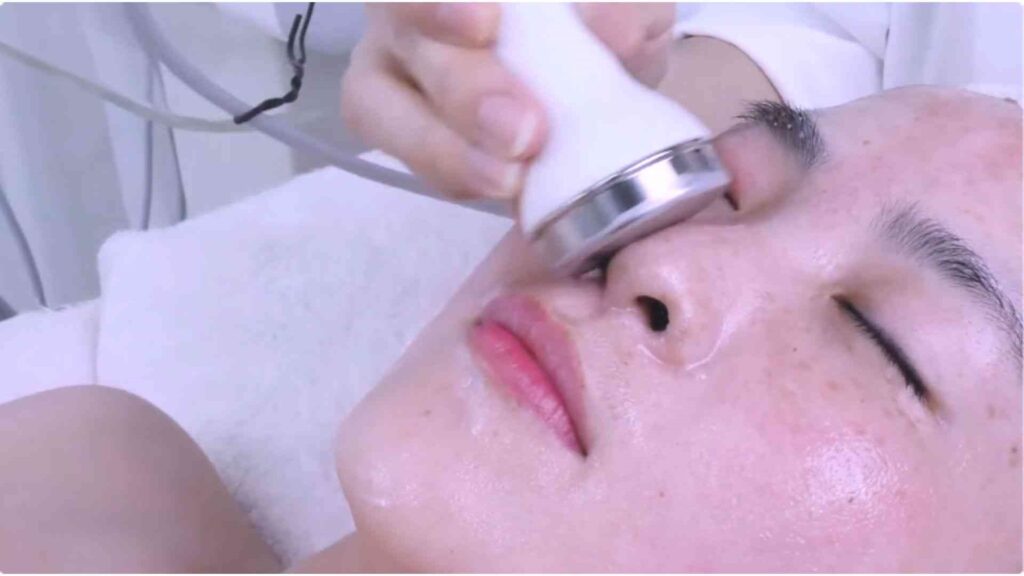 How to use HydraGlow H2O2 Facial Device (3)