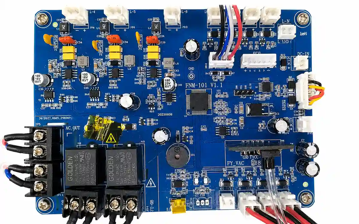 Conformal-coated main control PCB with over-current protection in Fotromed hydro facial machine